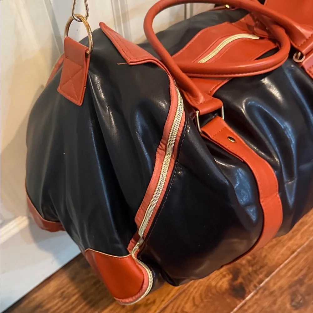Elegant Retro Black and Tan Travel Duffle
